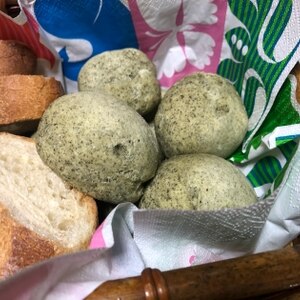 米粉入り♪ふわふわ～よもぎパン